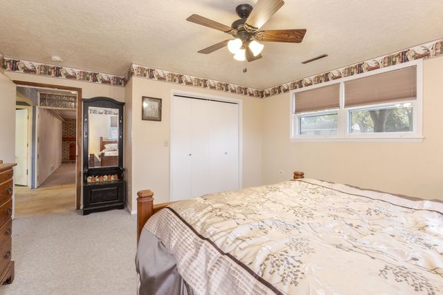 1909 Marzel Drive, Bloomington, IL 61701