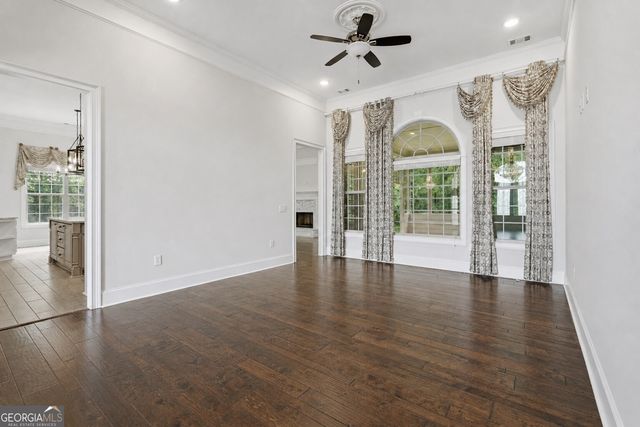 1042 Beaver Dam Road, Hoschton, GA 30548