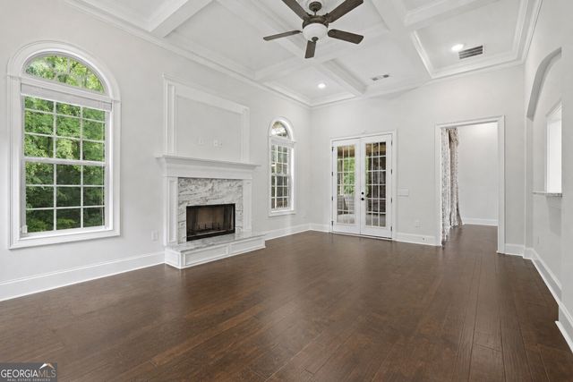 1042 Beaver Dam Road, Hoschton, GA 30548