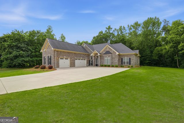 1042 Beaver Dam Road, Hoschton, GA 30548