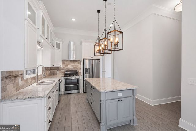 1042 Beaver Dam Road, Hoschton, GA 30548