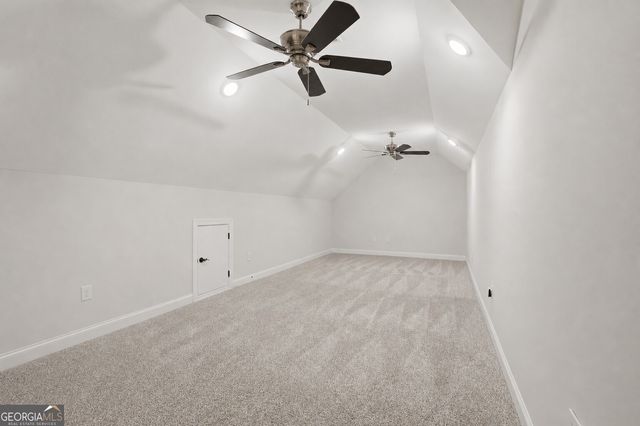1042 Beaver Dam Road, Hoschton, GA 30548