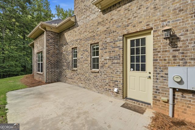 1042 Beaver Dam Road, Hoschton, GA 30548