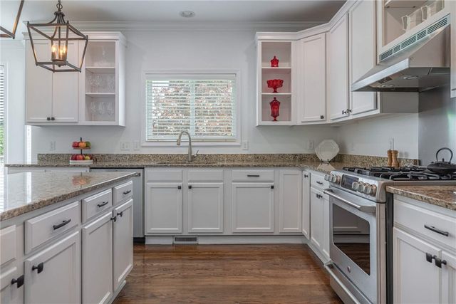1205 Settlers Bay Court, Sugarcreek Twp, OH 45305