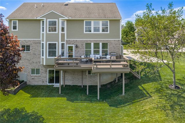 1205 Settlers Bay Court, Sugarcreek Twp, OH 45305