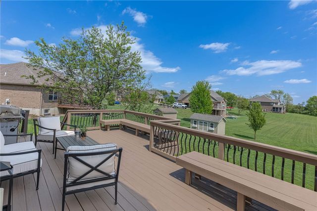 1205 Settlers Bay Court, Sugarcreek Twp, OH 45305