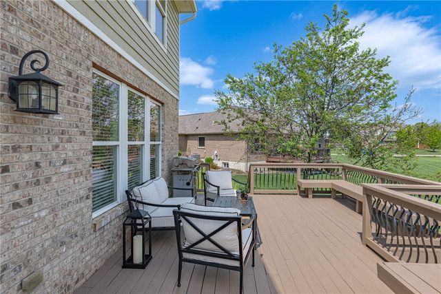 1205 Settlers Bay Court, Sugarcreek Twp, OH 45305