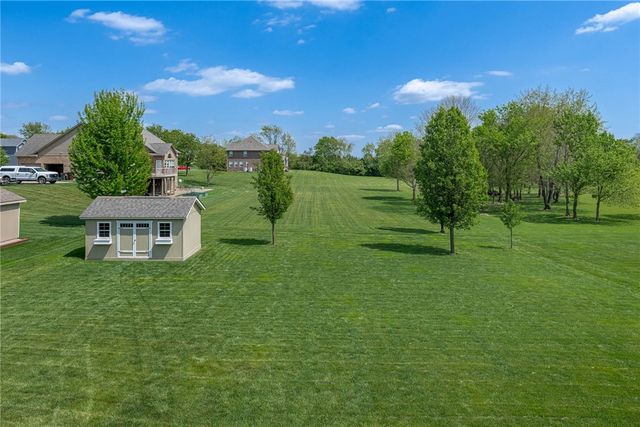 1205 Settlers Bay Court, Sugarcreek Twp, OH 45305