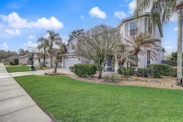 2427 LEANING PINE LANE, Oviedo, FL 32765