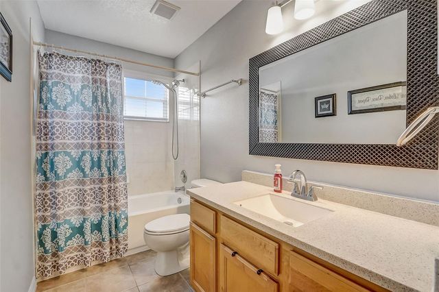 2427 LEANING PINE LANE, Oviedo, FL 32765
