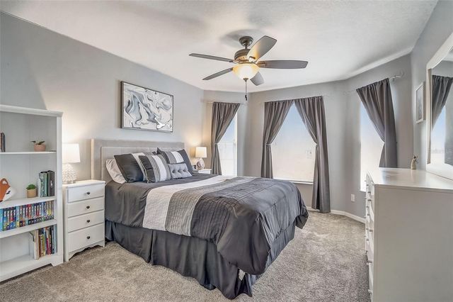 2427 LEANING PINE LANE, Oviedo, FL 32765