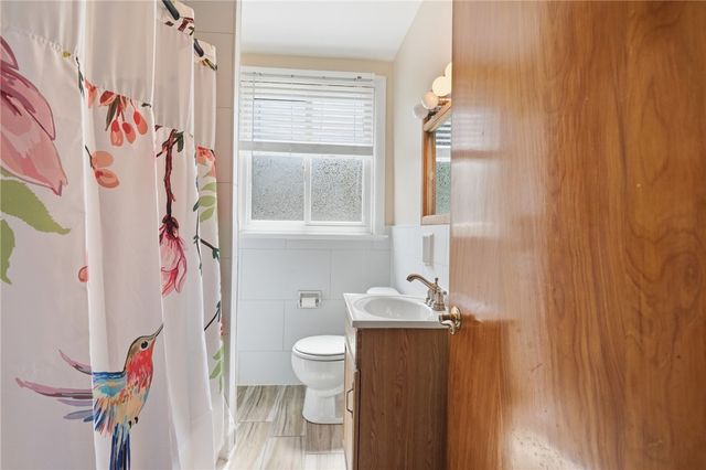 75 Veazie Street, Providence, RI 02908