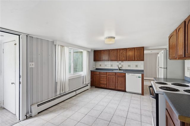 75 Veazie Street, Providence, RI 02908