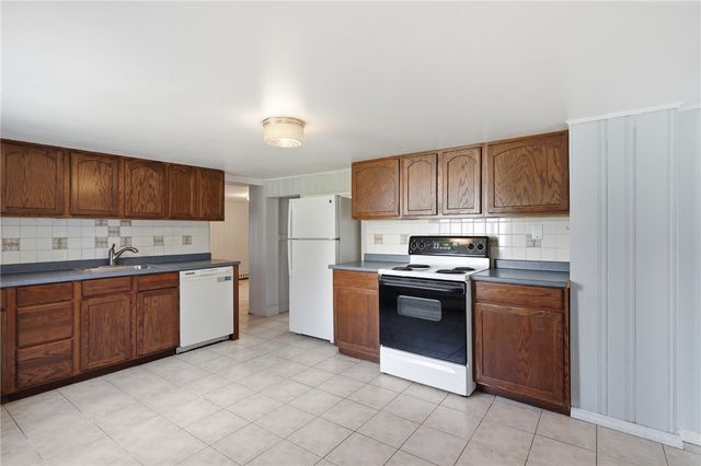 75 Veazie Street, Providence, RI 02908