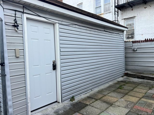 15108 33rd Road, Flushing, NY 11354