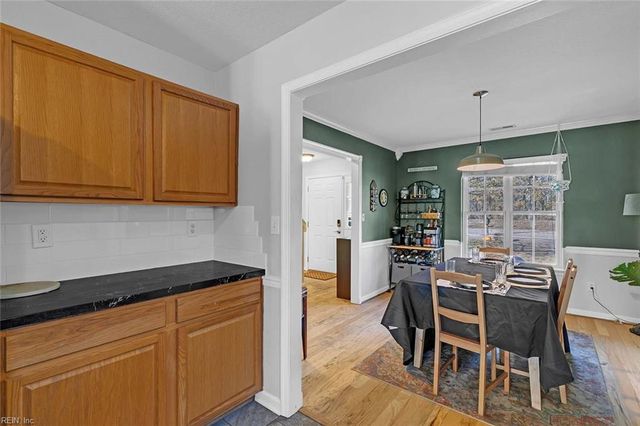 220 Hinton AVE, Chesapeake, VA 23323