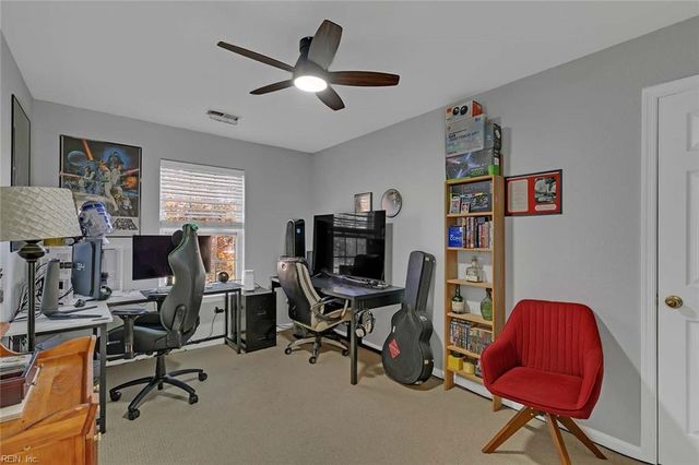 220 Hinton AVE, Chesapeake, VA 23323