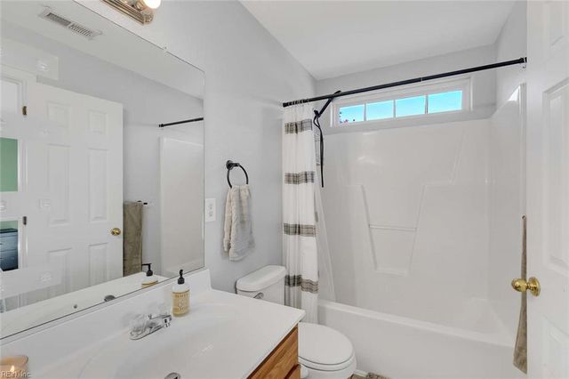 220 Hinton AVE, Chesapeake, VA 23323