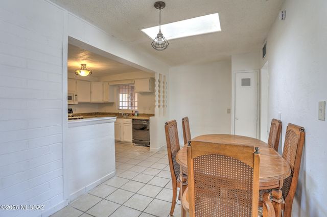 1981 E Fayette Vista, Tucson, AZ 85713