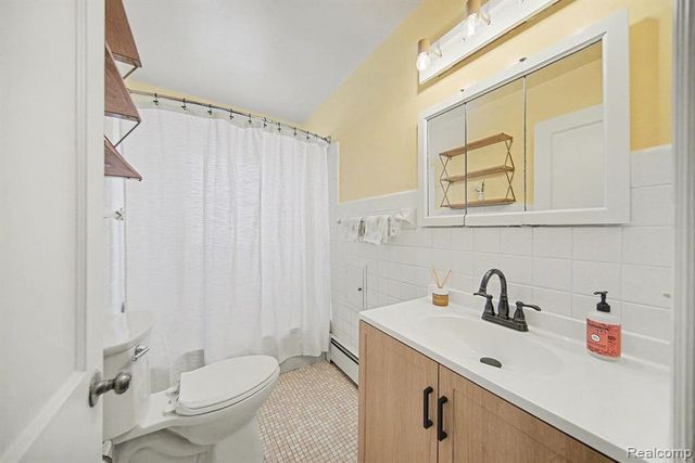 3770 Ann Arbor Saline Road, Ann Arbor, MI 48103