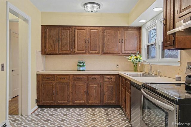 3770 Ann Arbor Saline Road, Ann Arbor, MI 48103