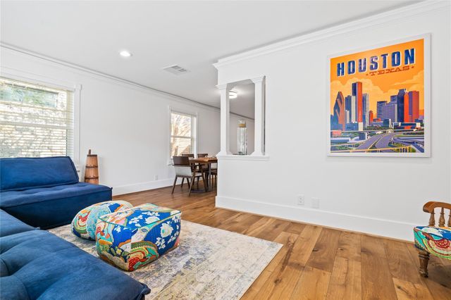 3902 Colquitt Street, Houston, TX 77027