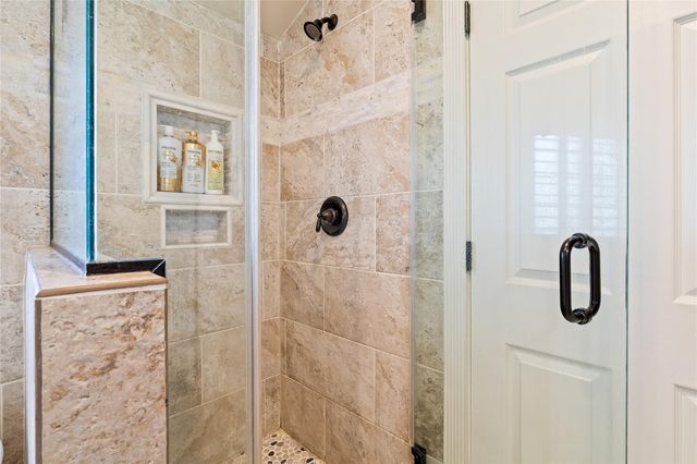 3902 Colquitt Street, Houston, TX 77027