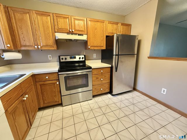 410 Emmett Street 21, Bristol, CT 06010