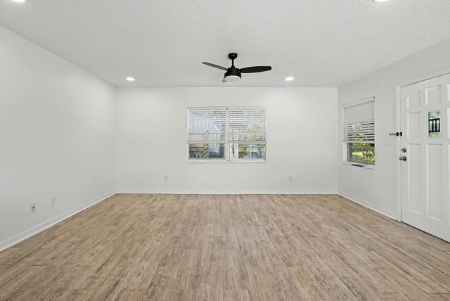 235 Boulevard Des Pins, St Augustine, FL 32080