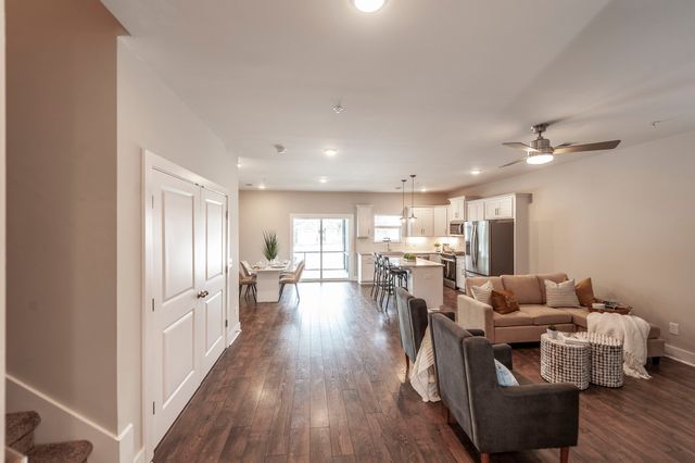 1144 Lock 4 Rd Unit A2, Gallatin, TN 37066