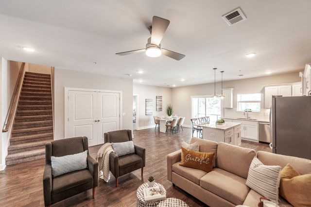 1144 Lock 4 Rd Unit A2, Gallatin, TN 37066