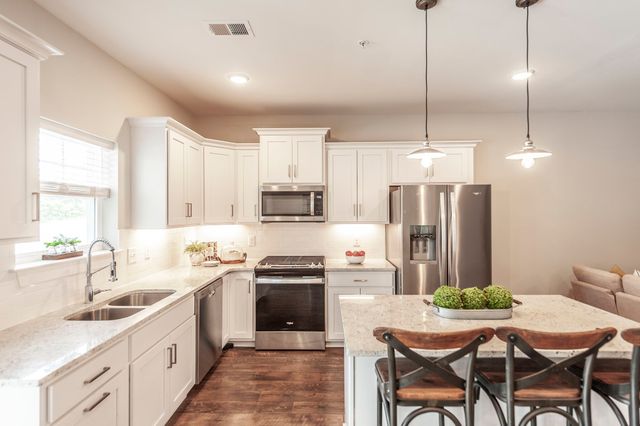 1144 Lock 4 Rd Unit A2, Gallatin, TN 37066