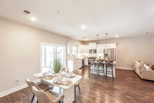 1144 Lock 4 Rd Unit A2, Gallatin, TN 37066