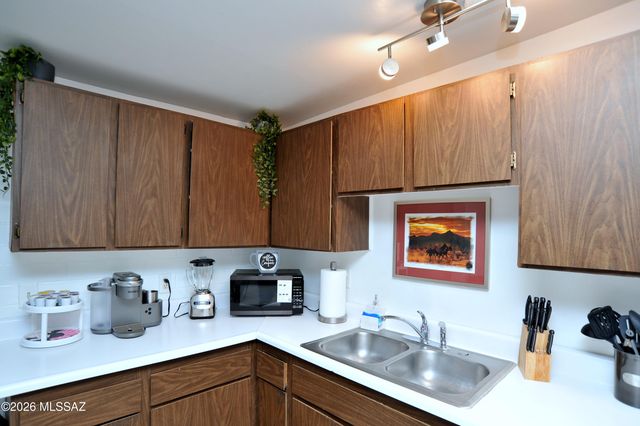 3663 E 33rd Street, Tucson, AZ 85713