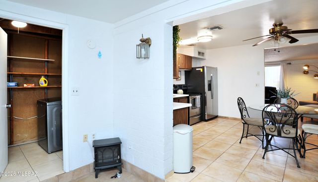 3663 E 33rd Street, Tucson, AZ 85713