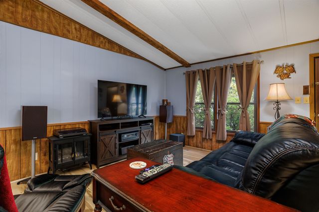 53 River Ledge Drive, Goffstown, NH 03045
