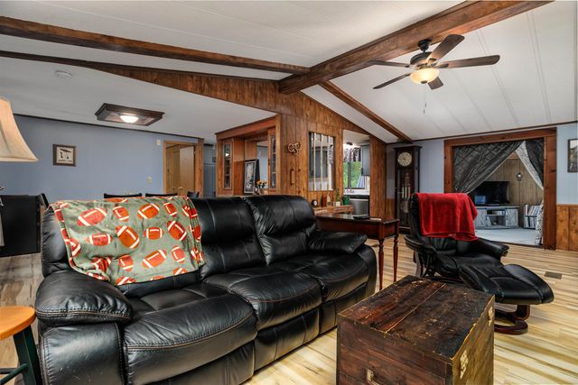 53 River Ledge Drive, Goffstown, NH 03045