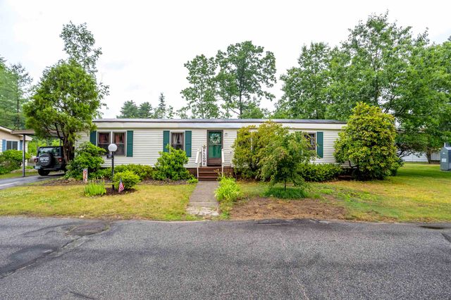 53 River Ledge Drive, Goffstown, NH 03045