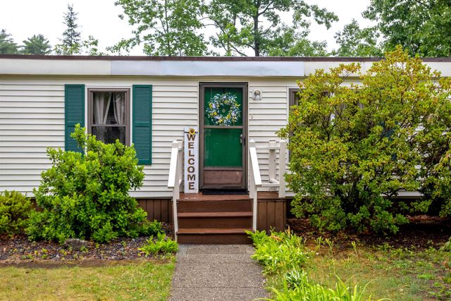 53 River Ledge Drive, Goffstown, NH 03045