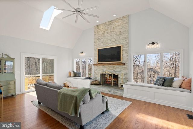 8089 MOORMONT RD, Rapidan, VA 22733