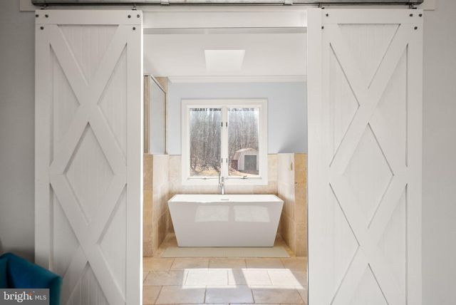 8089 MOORMONT RD, Rapidan, VA 22733