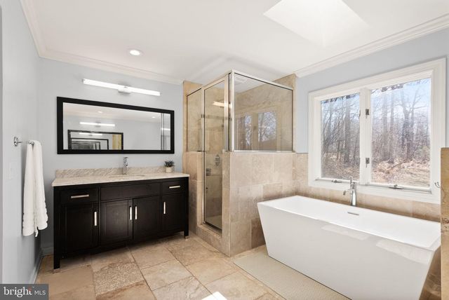 8089 MOORMONT RD, Rapidan, VA 22733