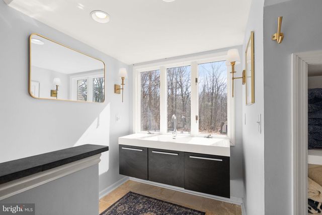 8089 MOORMONT RD, Rapidan, VA 22733