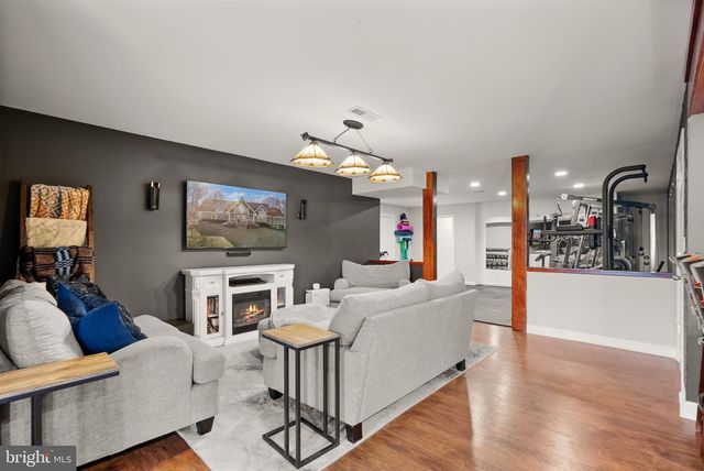 8089 MOORMONT RD, Rapidan, VA 22733