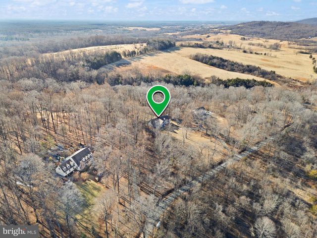 8089 MOORMONT RD, Rapidan, VA 22733