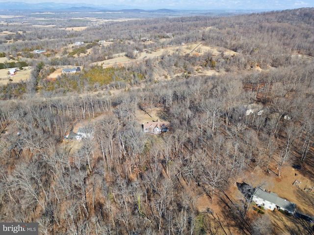 8089 MOORMONT RD, Rapidan, VA 22733