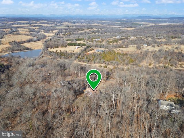 8089 MOORMONT RD, Rapidan, VA 22733