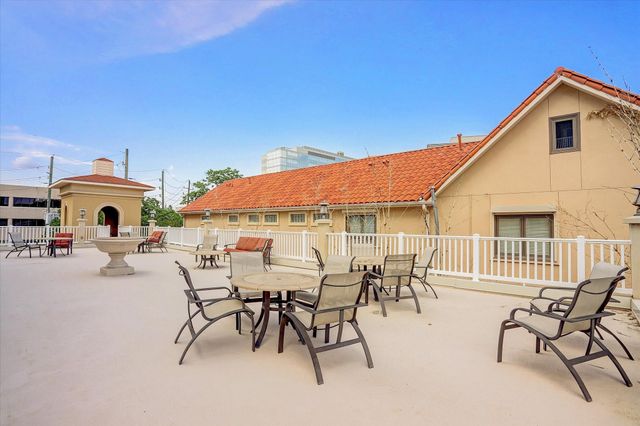 2203 Dorrington Street Street 205, Houston, TX 77030