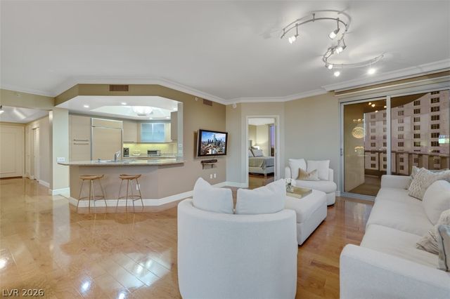 322 Karen Avenue 708, Las Vegas, NV 89109