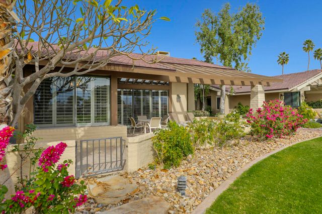 229 Green Mountain Drive, Palm Desert, CA 92211